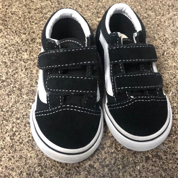 baby black vans